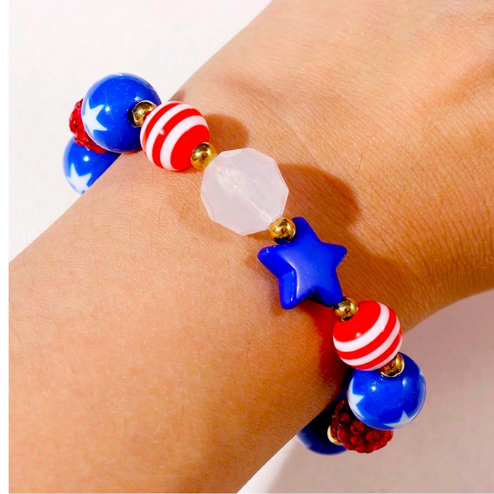 🇺🇸❤️🤍💙 CELEBRATE AMERICA❗️ RED, WHITE, BLUE PATRIOTIC BRACELET WITH STARS❗️ - Picture 5 of 5